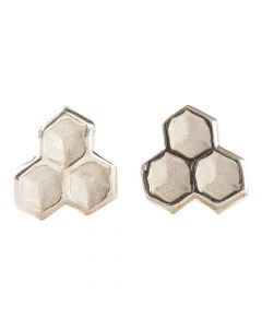 Ohrstecker Bienenwabe - Silber 925  - Die Wachsplatten werden abgeformt und durch ein spezielles Gußverfahren in Silber gegossen von Edelsteine Krampl